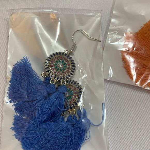 Bundle of SIX pair, new earrings - Picture 5 of 9